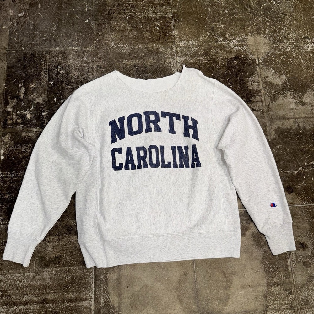 Champion Reverse Weave North Carolina Sweatshirt Mens M/L Gray Vintage 90s *READ
